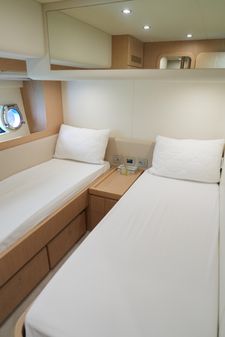 Ferretti Yachts 620 image