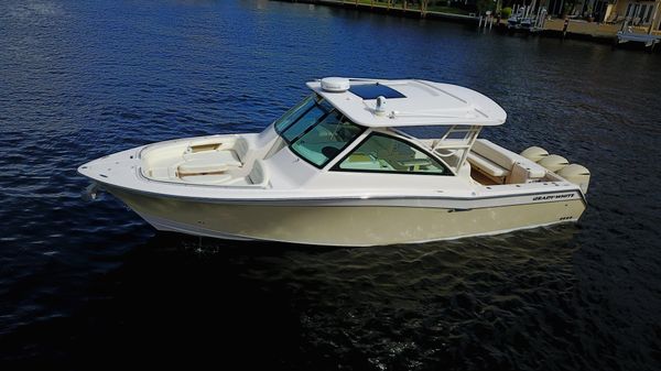 Grady-White Freedom 375 