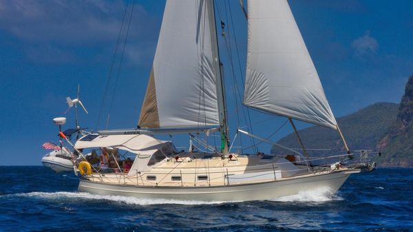 Island Packet 380