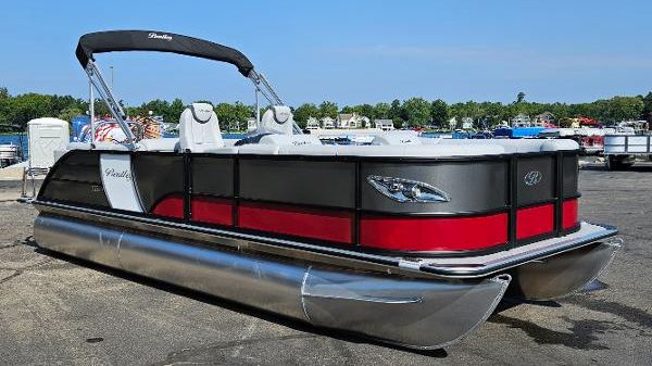 Bentley Pontoons Elite 220 Admiral 