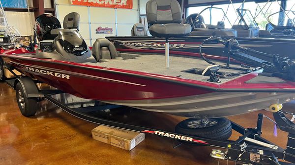 Tracker Pro Team 195 TXW Tournament Edition