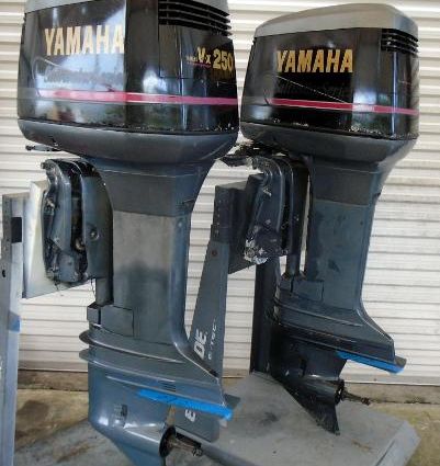 Yamaha Outboards 250HP 30 INCH SHAFT .. CARBURETED.. 2-STROKE OUTBOARD MOTORS ... THESE ENGINES ARE BEING SOLD AS-IS  image