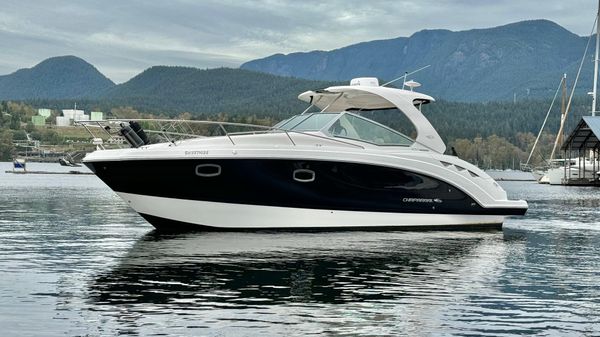 Chaparral 330 Signature 