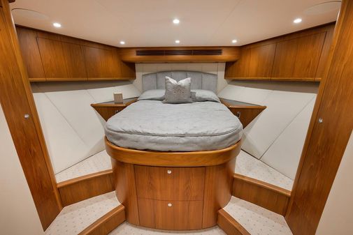 Merritt 86' Enclosed Flybridge image