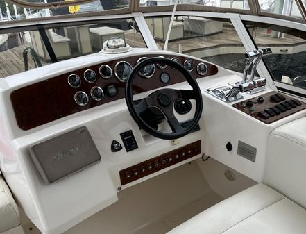 Silverton 330-SPORT-BRIDGE image