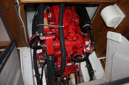 Catalina 380 image